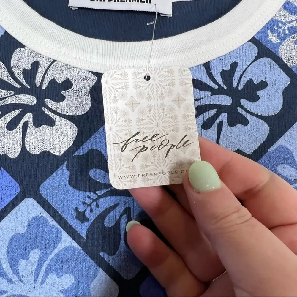 FREE PEOPLE NWT Hibiscus Shrunken Tank Beach Y2K 90s Floral Surf Tee Small - Picture 4 of 6